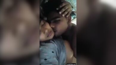 गाँव के देसी लवर का अँधेरे मे रोमांस
