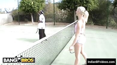 ब्यूटीफुल ब्लॉन्ड पोर्नस्टार अनिका अलब्राइट ने चोदा काला तगडा लौड़ा