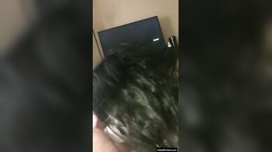 पपीतों तो जैसे बूब्स वाली चुबी गर्लफ्रेंड ने दिया मुठ मार ब्लोजॉब