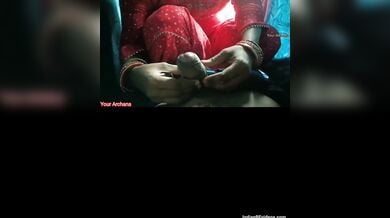 ट्रेन के एसी कंपार्टमेंट में चुदाई करता न्यूली मैरिड इंडियन कपल