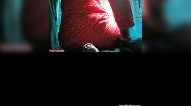 ट्रेन के एसी कंपार्टमेंट में चुदाई करता न्यूली मैरिड इंडियन कपल