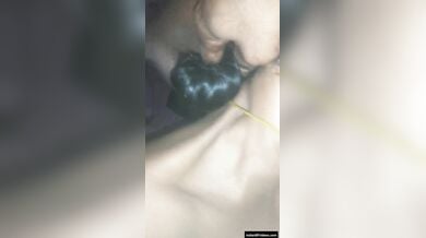 तमिल भाभी अपने पति को डीपथ्रोट ब्लोजॉब देती हुई