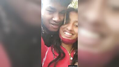 देसी कॉलेज सेक्सी लवर जंगल मे मंगल कर रहे है