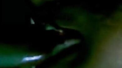 मोबाइल की शौकीन देहाती बीवी का बनाया सेक्स एमएमएस