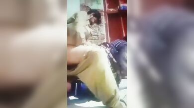 पाकिस्तानी कपल की डॉगी स्टाइल मे हॉट चुदाई वीडियो