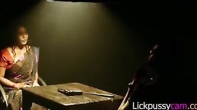 कामवाली बाई को चोरी के इल्जाम में फंसाकर मालिक ने की चुदाई