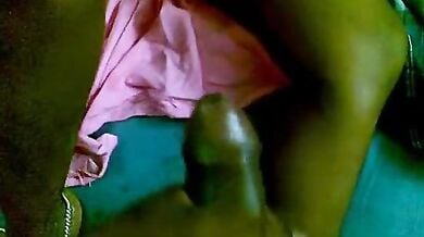 सस्ते लॉज में दूसरे की बीवी लाकर चोदने का मजा!