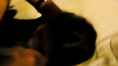 बॉयफ्रेंड के लंड की चहेती गर्लफ्रेंड ने दिया किसिंग के बाद ब्लोजॉब