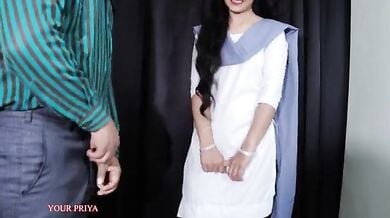 कॉलेज की लौंडिया ने बॉयफ्रेंड को छोड़ टीचर से की चुदाई की प्लानिंग