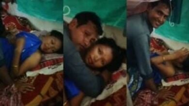 सेक्सी आसामी रंडी को देसी लड़का चोद रहा है