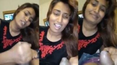 तेलुगु बेब स्वाति नायडू ने मुठ मारकर माल निकाला