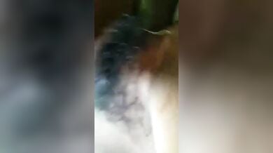 खंडहर में चोदी गर्लफ्रेंड की घने काले झाटों वाली गंदी बुर