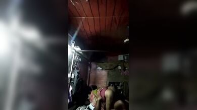 गाँव की हॉट मामी ने लंड डलवाया सूखी बुर में