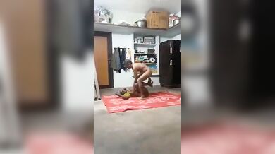 बूढ़े दादा दादी ने किया जवान लवर्स की तरह चोदा चोदी