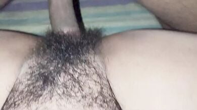 दीपक ने डाल दिया लंड पूजा भाभी की बालवाली चूत में