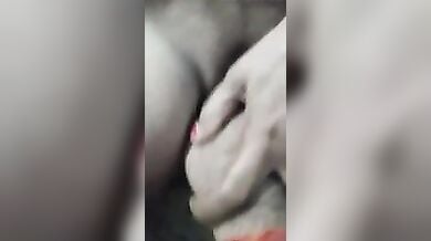 कामवाली आंटी के भोसड़े में ऊँगली और लंड दिया
