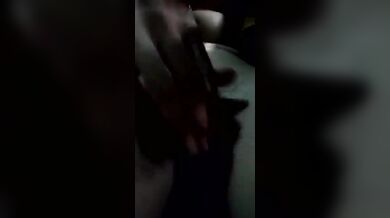 लाल ब्रा वाली पठानी भाभी बूब्स और चुत का प्रदर्शन करती हुई