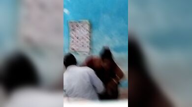 स्कुल की चुदक्कड प्रिंसिपल मेडम चुद गई पंचायत ऑफिस वाले से