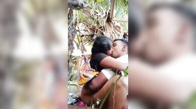 मल्लू देसी टीचर चुद गई खेतों में लवर के लंड से