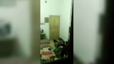 लवर्स की चुदाई दोस्त ने खिड़की से चुपके से देखी