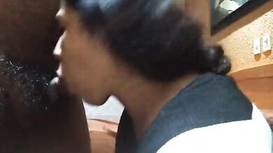 रिच हसबंड वाइफ ने घर में ब्लोव्जोब वीडियो बनाया