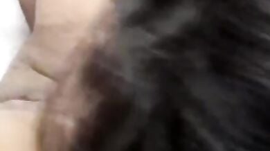 लंड चूसते हुए बॉयफ्रेंड से बातें करती साउथ इंडियन लड़की