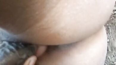 सौरभ सर ने कायदे से बुर चुदाई की बिहारी माल की जंगल में