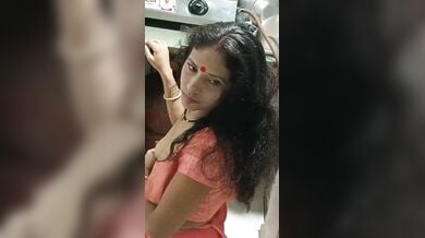 अत्यंत कामुक स्वभाव वाली बीवी का किसिंग ब्लोजॉब एमएमएस