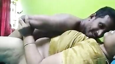 बीवी के बूब्स से होकर पति ने अपना लंड उसके मुंह में दिया
