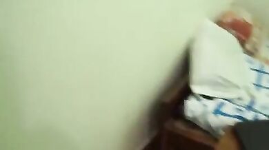 चुदाई के बाद बीवी की चूत से बहकर निकला वीर्य