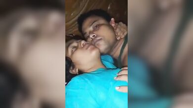 भाभी के बूब्स के विटामिन खाये पड़ोस के आदमी ने