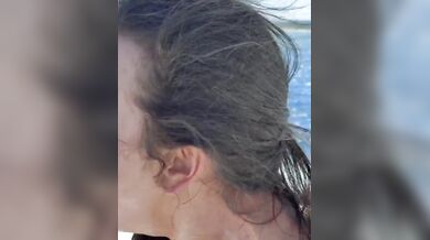 लग्जरी यॉच पर दो मर्दों ने की दर्जनों हॉट फिगर मॉडलों के साथ सेक्स पार्टी