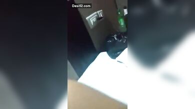 चूत में उंगली करने से ही गर्लफ्रेंड हुई चुदाई के लिए परेशान