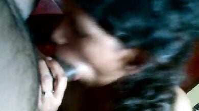 लोन लेने के लिए लंड चूसा सेक्सी मल्लू वुमन ने