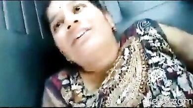 कार में लंड चुसाई और चुदाई करते 5 इंडियन कपल्स का कंपाइलेशन पोर्न वीडियो