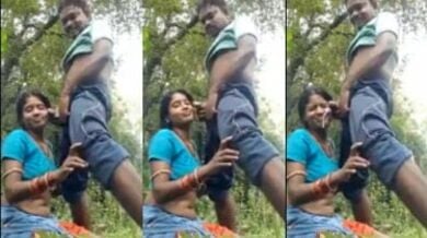 पड़ोस वाले की बीवी को जंगल में लाकर आदमी ने उसके मुंह पर अपना वीर्य गिराया
