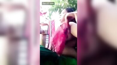 बड़े बूब्स वाली पड़ोसी दीदी ने खुले बाथरूम में नहाते हुए वीडियो बनाया