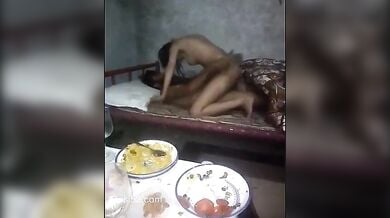 पाकिस्तानी मुस्लिम रंडी का चुदाई एमएमएस बनाया