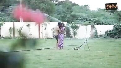 हॉट इंडियन बेब स्वाति नायडू का उत्तेजक सॉफ्टकोर पोर्न