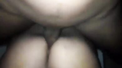 7 इंच लंबे लोड़े से औरत की चूत चोदता आदमी