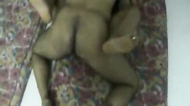 3 लडको ने लेंडलार्ड आंटी का गेंगबेंग कर दिया