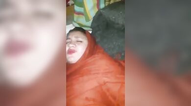 लाहौर वाली हिजाबी आरफा खालाजान की मोहसिन ने की चुदाई