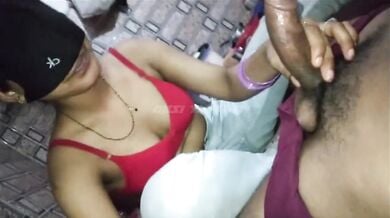 कामवाली को चोदा और धोखे से देसी ब्लू फिल्म भी बनाई