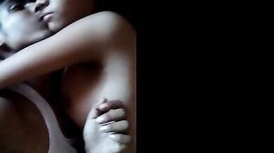 पाकिस्तानी और इंडियन कपल्स का किसिंग कंपाइलेशन पोर्न