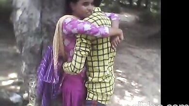 खुले में चुदाई करते 5 इंडियन कपल्स का जबरदस्त कंपाइलेशन