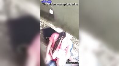 पार्क में नेपाली लवर्स का ब्लोजॉब और चुदाई हुई हिडन कैमरे में रिकॉर्ड