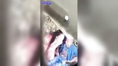 पार्क में नेपाली लवर्स का ब्लोजॉब और चुदाई हुई हिडन कैमरे में रिकॉर्ड