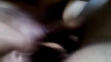 एक दूसरे को मुखमैथुन का आनंद देते लवर्स