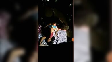 चुदासी भाभी ने पड़ोस वाले लड़के को घर बुलाकर की चुदाई