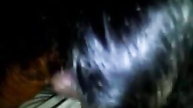 लौड़े पर जीभ घुमा घुमा कर चूसा हॉट गर्ल ने